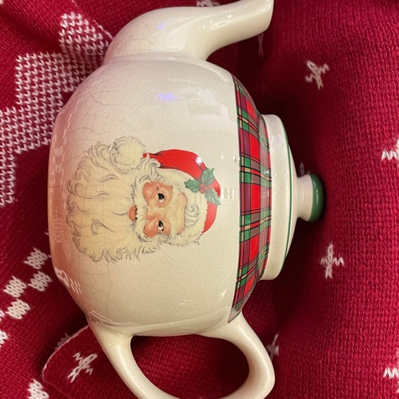 Cracker Barrel Christmas in the Woods Santa Teapot Collectors Item - Picture 3 of 9